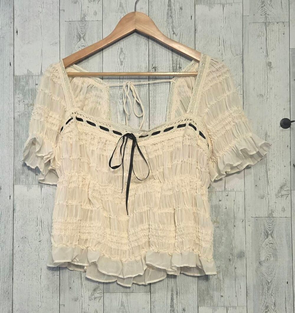 Kimchi Blue Serenade Babydoll Sheer Ruffle Peasant Blouse Sz. L - Picture 2 of 7